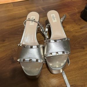 Never worn Valentino sandals